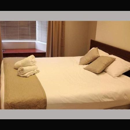 The R Inn Hotel Desborough Bagian luar foto