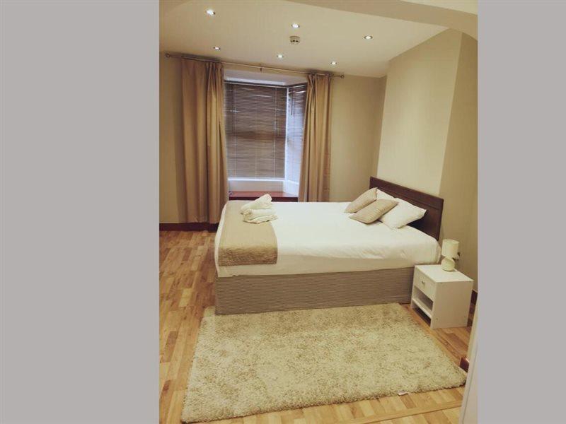 The R Inn Hotel Desborough Bagian luar foto