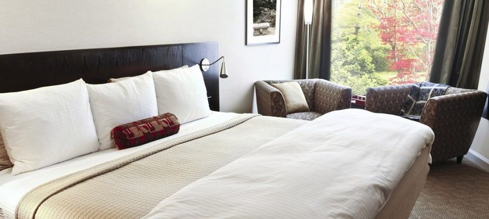 The R Inn Hotel Desborough Bagian luar foto